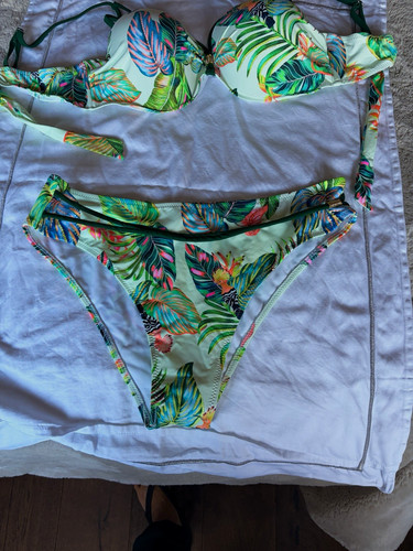 Green multicolour tropical - green,