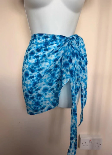 Primark blue and white