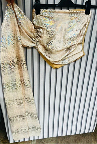 Women gold piece size - 2-piece,,