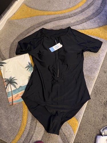 Women black zip front - zip,